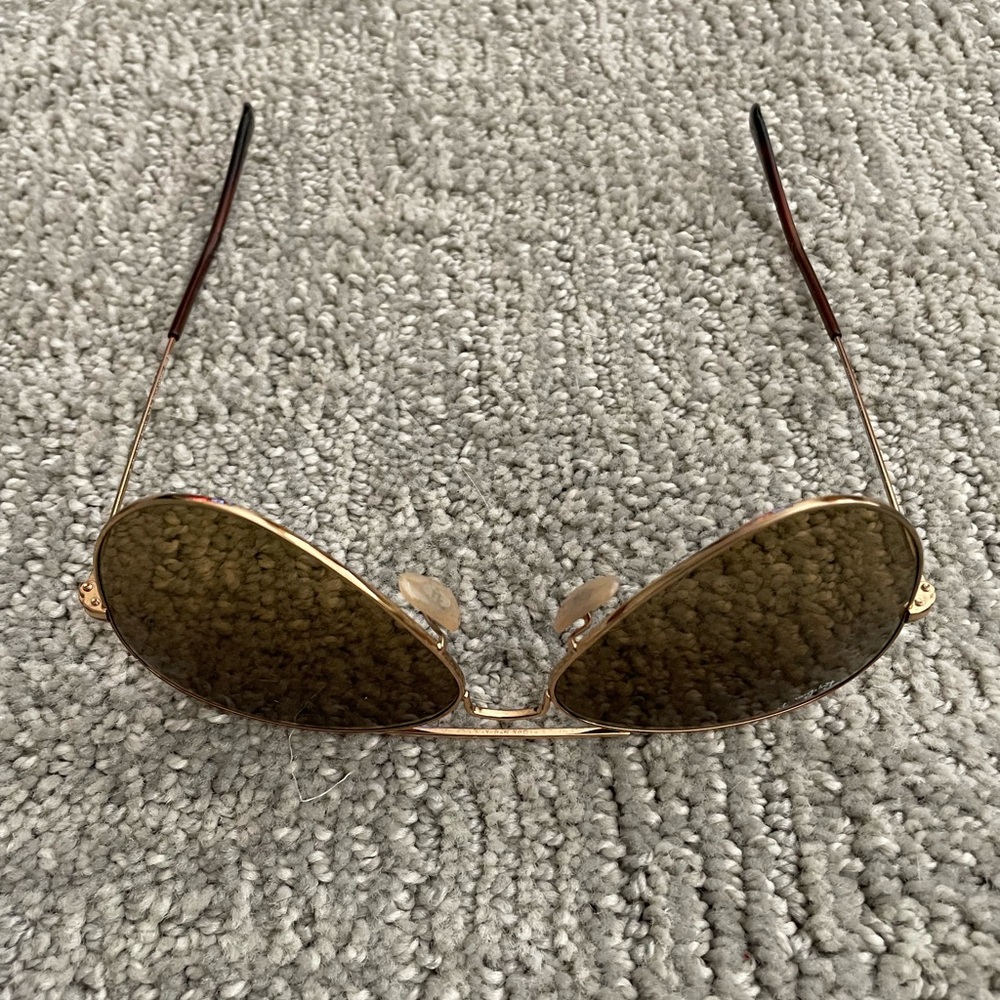 Ray-Ban Gold Frame Sunglasses with Dark Lenses - Picture 3 of 4